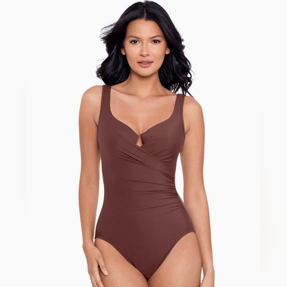 Mircle suit - Picture 1 of 8